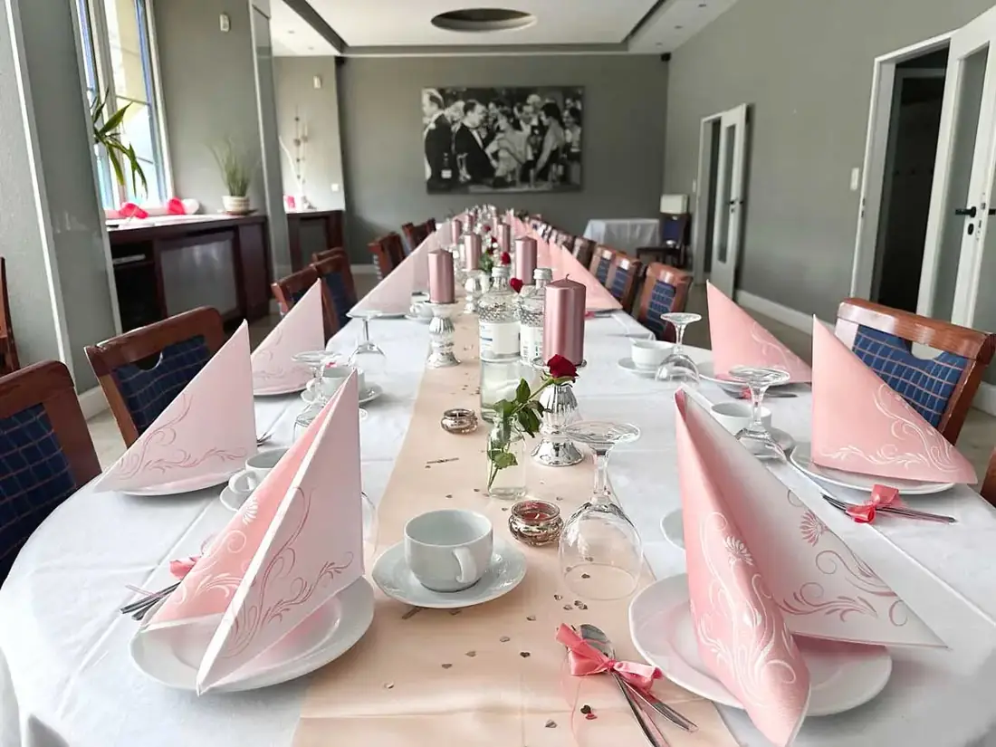 Festlich eingedeckt – Eventlocation Rostock